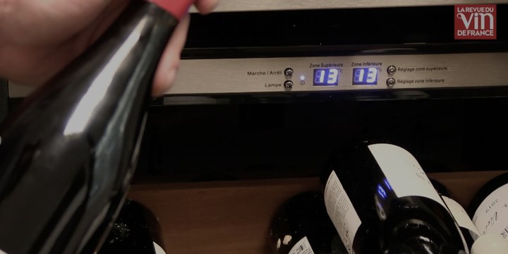 Que choisir entre une armoire à vins de vieillissement et une cave de service ?