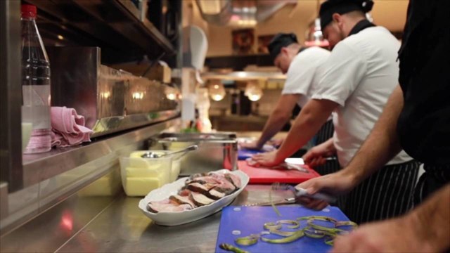 These Will Be the Biggest Dining Trends in 2022, According to Chefs