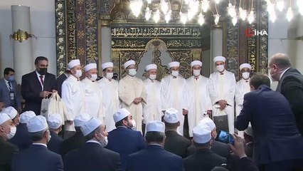 Diyanet İşleri Başkanı Erbaş: "Kur'an-ı Kerim bütün insanlar için bir hayat rehberidir"