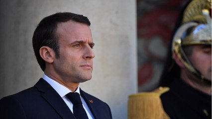 GALA VIDÉO - Emmanuel Macron en jean et blouson en cuir pour une visite en toute discrétion