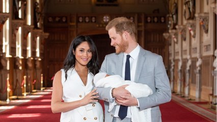 Скачать видео: GALA VIDEO : Archie Harrison Windsor : découvrez la signification du prénom du bébé de Meghan Markle