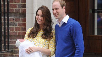 GALA - VIDÉO - De sortie avec William, Kate et son frère George, l’adorable princesse Charlotte a bien grandi