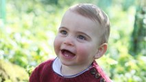 GALA VIDÉO - Le prince Louis couvert de mousse et d’herbe : ce message que sa mère Kate Middleton a voulu faire passer