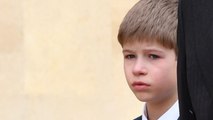 GALA VIDÉO - Shocking ! A 11 ans, le fils du prince Edward aperçu au volant d’une voiture !