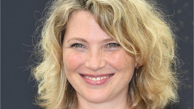 GALA VIDÉO - Cécile Bois (Candice Renoir) : pourquoi tourner avec son compagnon Jean-Pierre Michaël l’arrange