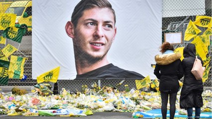 GALA VIDÉO - Disparition du footballeur Emiliano Sala : le pilote n’était pas autorisé à voler de nuit