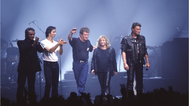 GALA VIDEO : Ce jour où Johnny Hallyday et Michel Sardou ont choqué un hôtelier lors de la tournée des Enfoirés