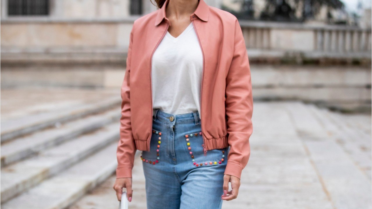 GALA VIDEO : Iris Mittenaere fait sensation ave...