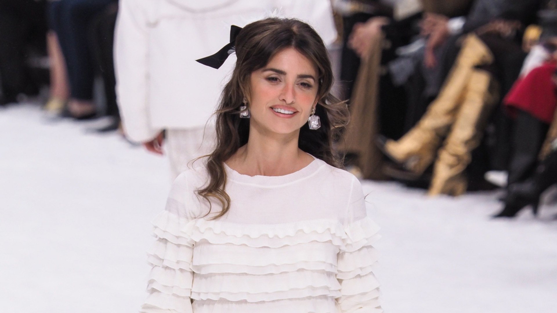 VIDÉO GALA - Une Minute de Fashion Week : le défilé Chanel