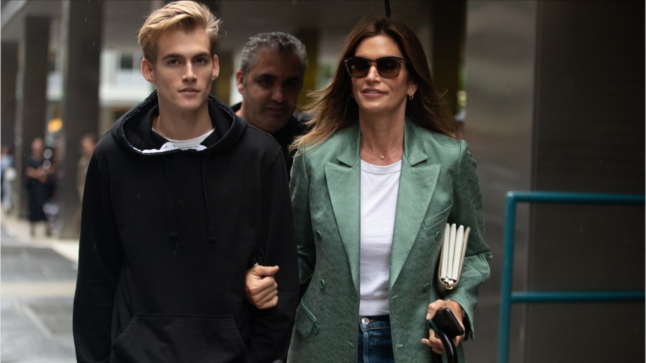 GALA VIDÉO - Mauvaise nouvelle pour Cindy Crawford : son fils Presley Gerber risque la prison