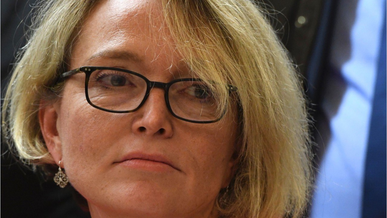 GALA VIDÉO - Claude Chirac s’occupe de ses parents à plein temps : comment les relations avec sa mère se sont apaisées