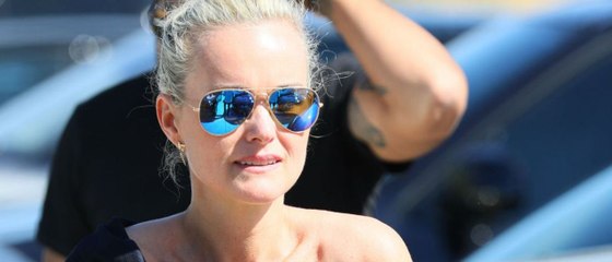 GALA VIDEO - Laeticia Hallyday, déchaînée, attaque Sylvie Vartan et d'autres hommages à Johnny