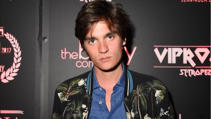 GALA VIDÉO - Alain-Fabien Delon, ces mots de son père qui l’ont sauvé quand il allait mal