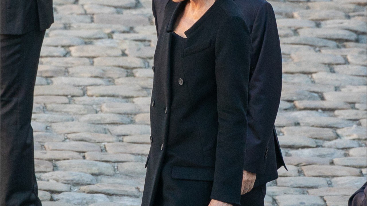 GALA VIDÉO - Carla Bruni et Nicolas Sarkozy : leurs rares confidences sur l’éducation de leurs enfants