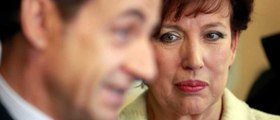 GALA VIDEO - Quand Roselyne Bachelot raconte un moment très gênant dans la loge de Nicolas Sarkozy