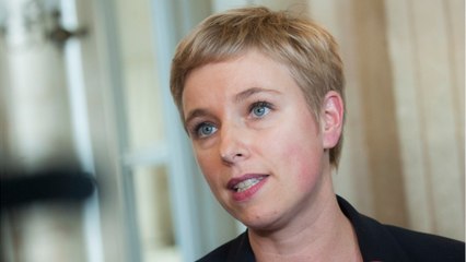 GALA VIDEO - Quand la mère de Clémentine Autain balançait un verre… au visage d’Alain Delon