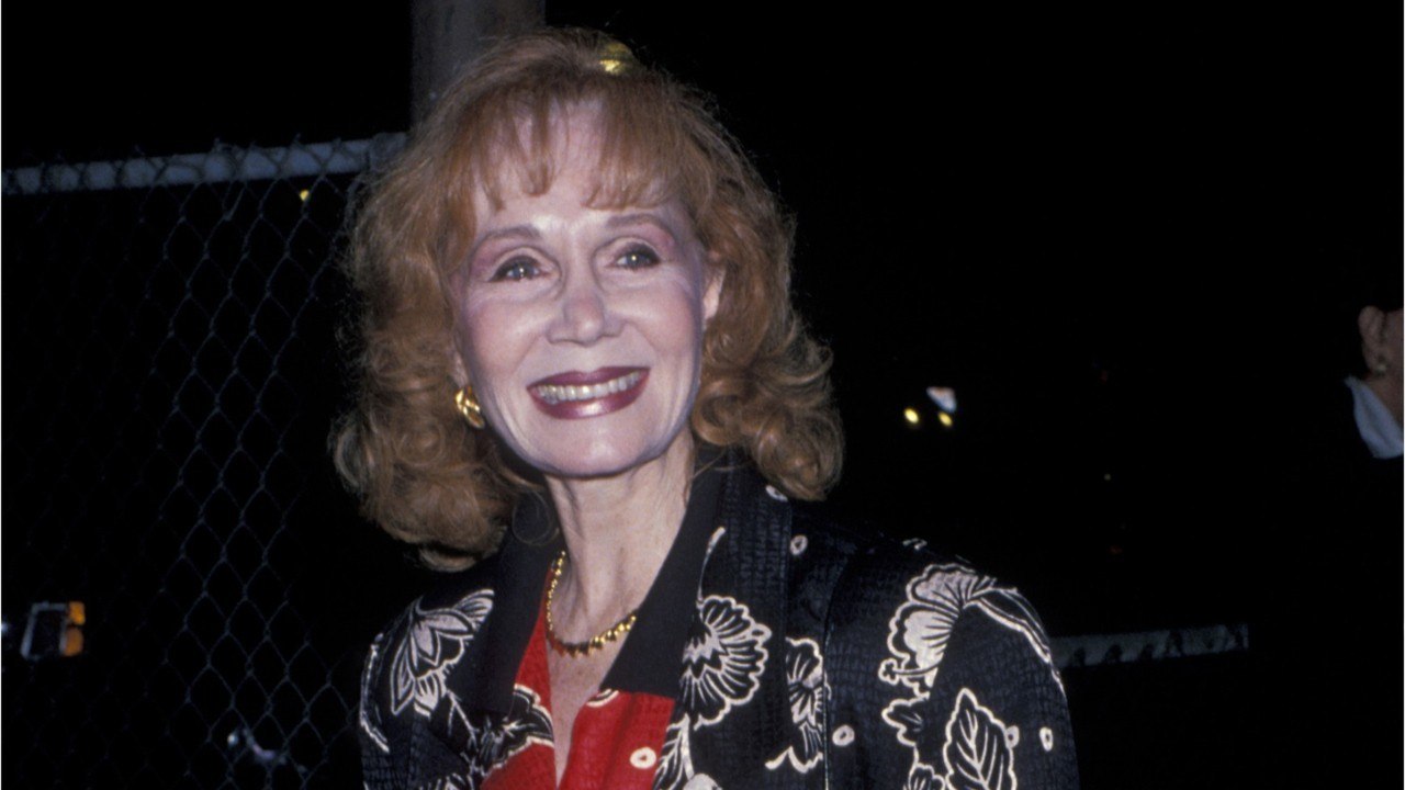 GALA VIDEO - Décès de Katherine Helmond, Mona de Madame est servie, comment le théâtre lui a permis de dépasser sa timidité
