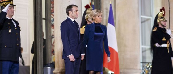 GALA VIDEO - Emmanuel et Brigitte Macron snobés par une célèbre actrice