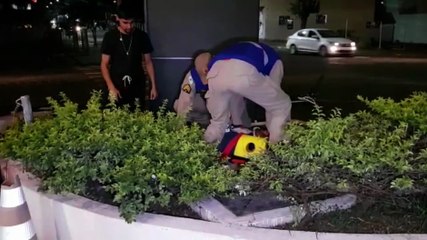 Homem precisa do socorro do Siate após sofrer queda de bicicleta no Centro de Cascavel