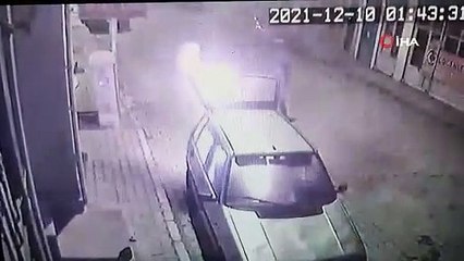 Otomobili ateşe verip video çekti