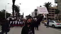 Tunisi, marcia silenziosa contro la violenza sulle donne