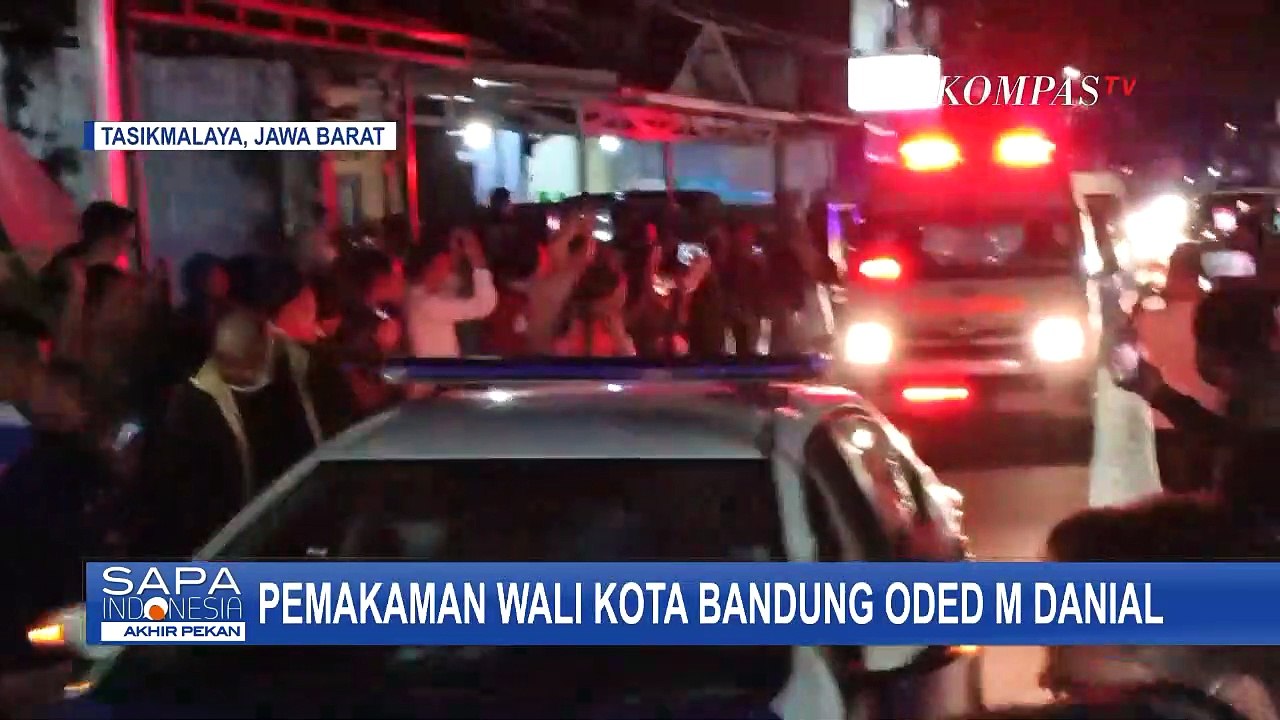 Isak Tangis Warnai Pemakaman Wali Kota Bandung Oded M Danial