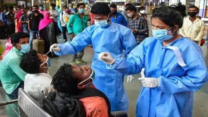 Mobile van offers COVID-19 vaccinations in Mumbai