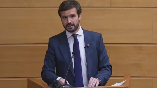 Casado acusa desde Chile a la Generalitat de instigar y señalar a un niño de 5 años que quiere ser educado en español