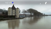 مياه الفيضانات تنحسر في مدينة لاند جنوب غرب فرنسا