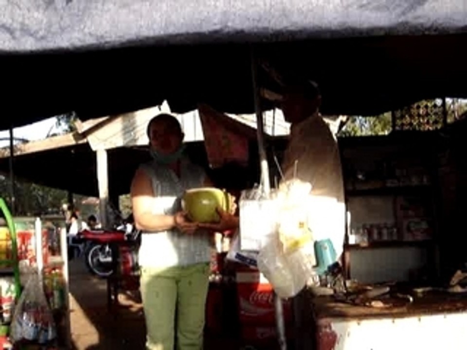 2007-12-30 Pursat : Noix de Coco
