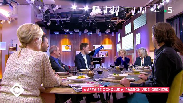 Malaise entre Anne-Elisabeth Lemoine, Sophie Davant et Caroline Margeridon dans l'émission C à Vous .