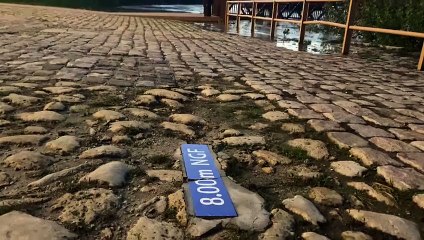 La Garonne commence à déborder sur les quais de Langon
