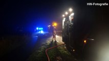 Grote brand in schuur van loonbedrijf in Rouveen