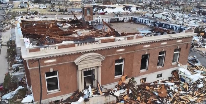 Tornade au Kentucky : les images aériennes de la dévastation au point zéro