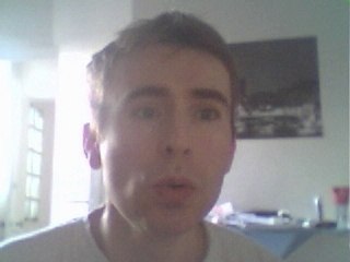 Wiwi massacre "Nous chantons l'amour"