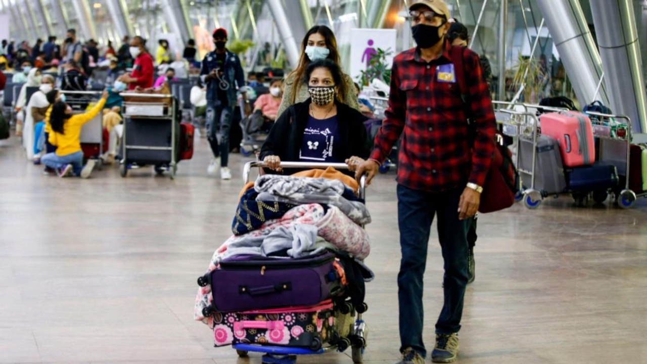 Omicron threat: Maharashtra govt on high alert