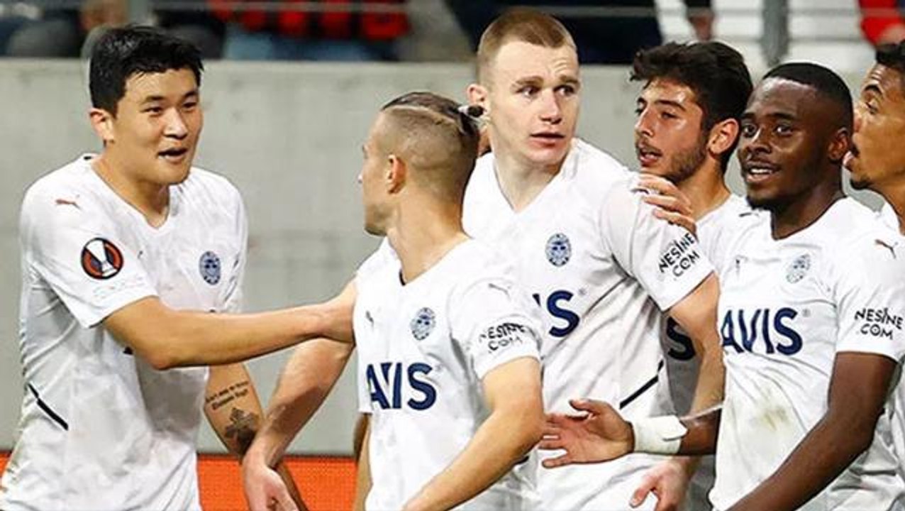 Fenerbahçe'de devre arasında 3 yabancı takımdan gönderiliyor