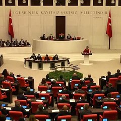 Tải video: HDP'li Meral Danış Beştaş: İstanbul Sözleşmesini kaldıran siz, kravatlı ve üniformalı kadın katillerini koruyan siz, kayyımlar eliyle tüm kadın kurumlarını