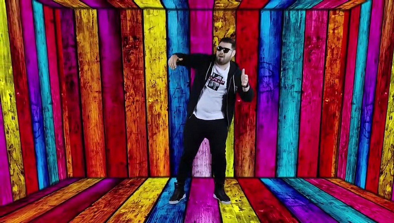 Iuly Neamtu - TIKTOK Mama Mea E Florareasa (Video Oficial) 2020