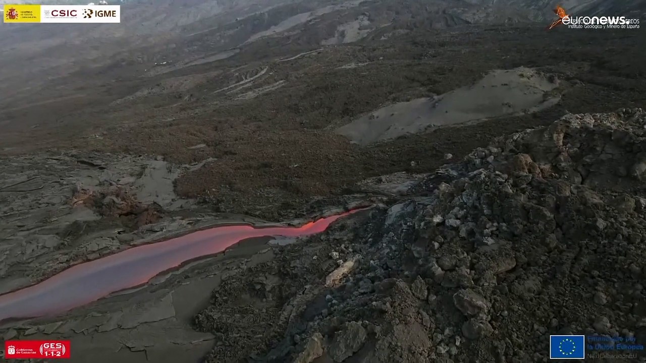 Download Video: La erupción del volcán Cumbre Vieja se convierte en la más larga de los registros de La Palma