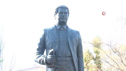 Cengiz Aytmatov'un 93. doğum günü Keçiören'de kutlandı