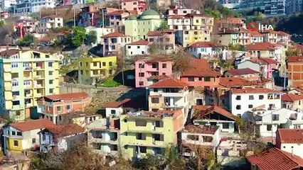 Ambulans ve itfaiye aracının bile giremediği mahalle şimdilerde hayalet şehre döndü