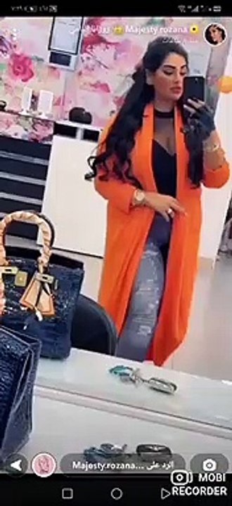 روزانا اليامي تتعرض لانتقادات لاذعة بعد ظهورها بملابس جريئة