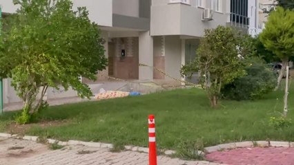 Apartmanın 8. katından düşen kadın öldü