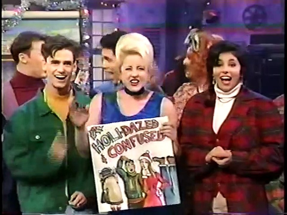 Roundhouse s3e1 - Christmas / Happy Holidays / Holiday Special