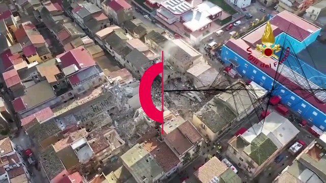 Εικόνες καταστροφής μετά την κατάρρρευση πολυκατοικίας στη Σικελία