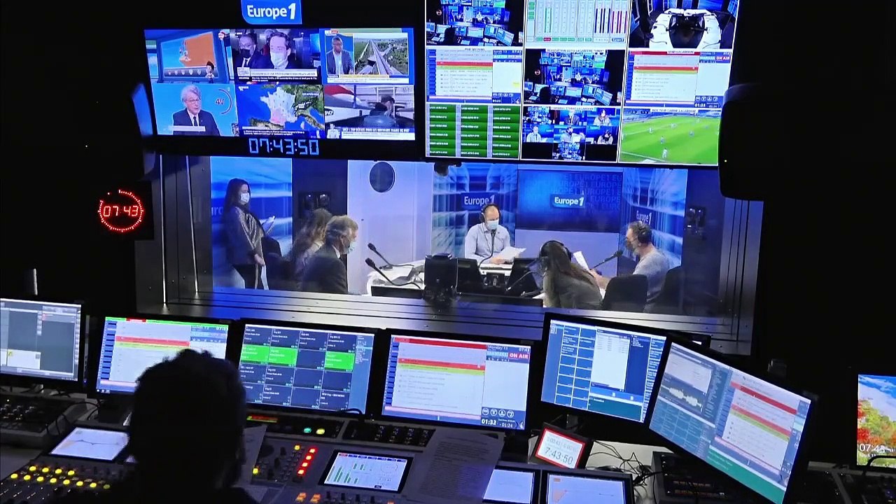 L'avocat du Père Noël : «Tino Rossi a chanté mon beau sapin, pas mon joli cône en bois !»