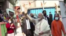 Kashi: PM reached among people, greeted them, took selfies