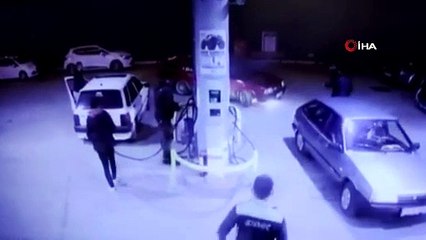 Bursa'da benzinlikte faciadan dönüldü! Otomobil bir anda alev aldı ve...