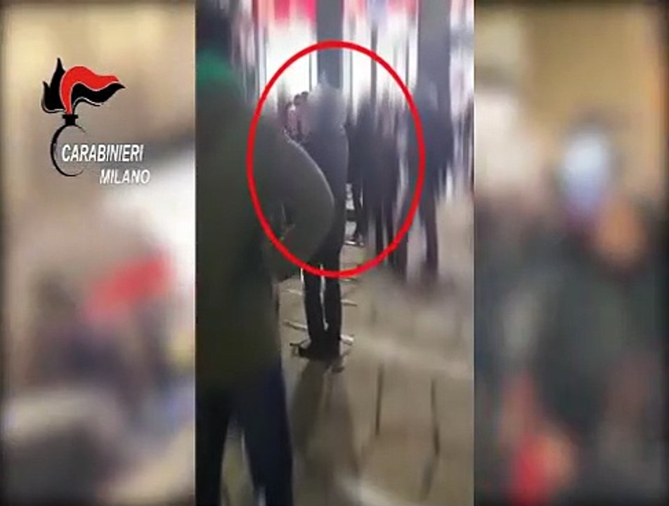 Proteste No Green Pass a Milano, obbligo di dimora per il manifestante che aggredì i giornalisti